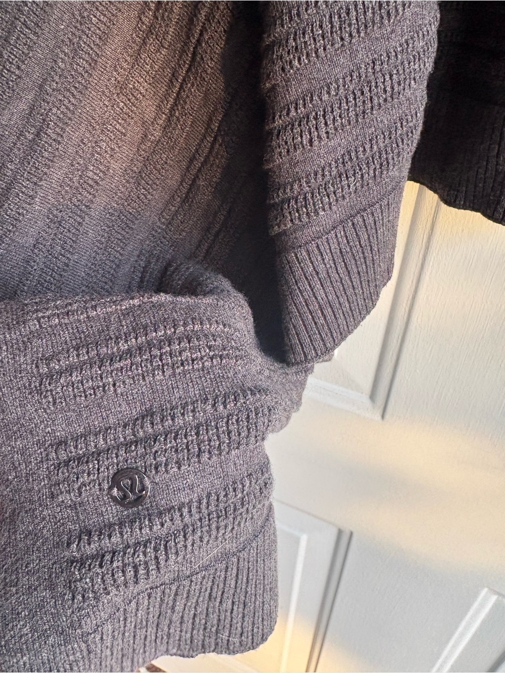 Lululemon Athletica Cozy Forward Flow Dark Grey Knit Poncho Wrap One Size - Picture 4 of 4